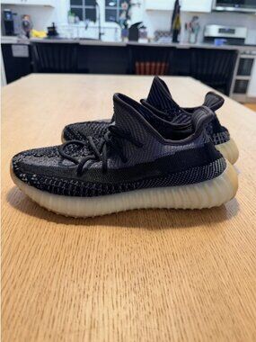 Size 6.5 - adidas Yeezy Boost 350 V2 Low Carbon